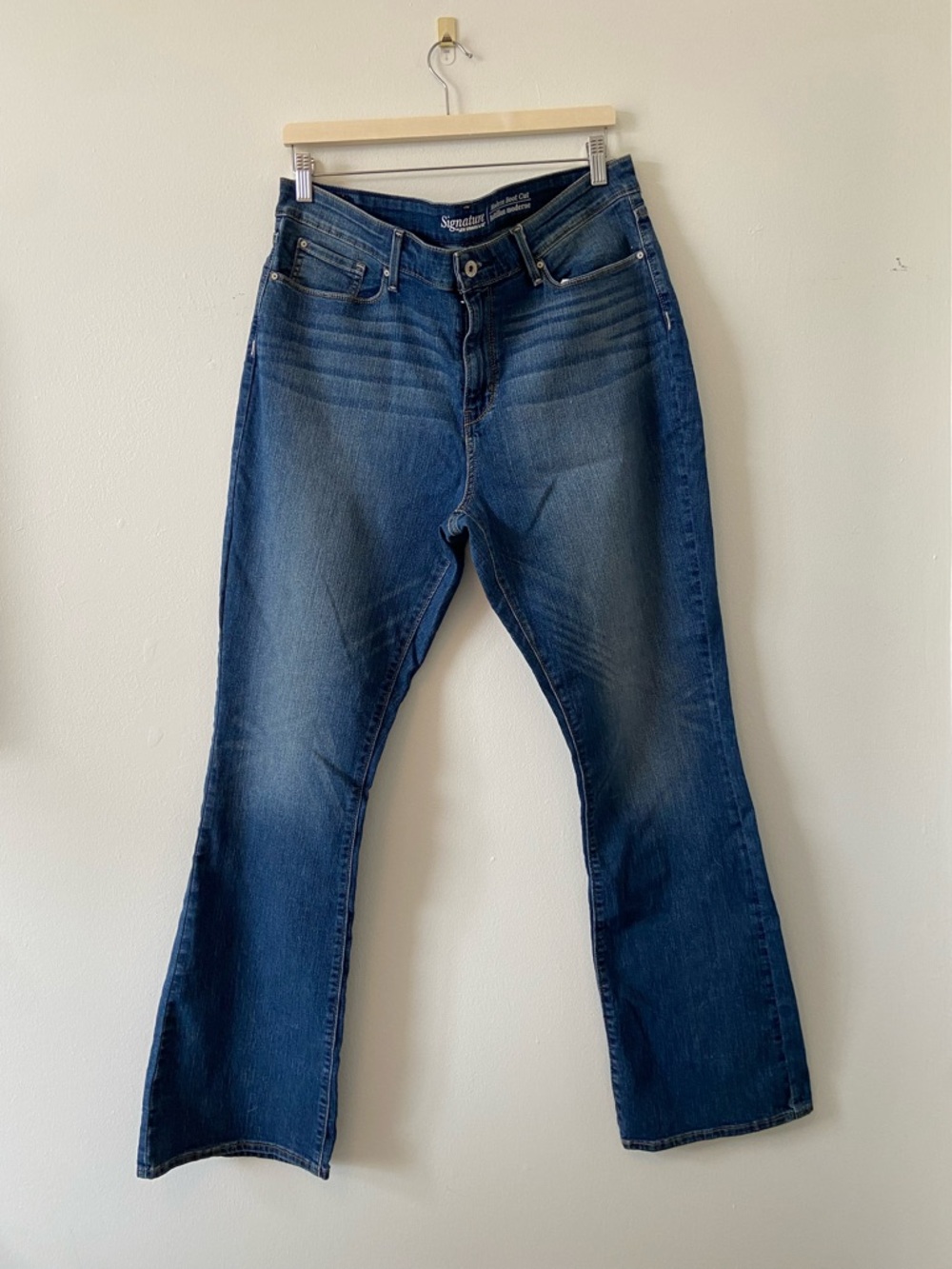 Levi’s Bootcut Jeans